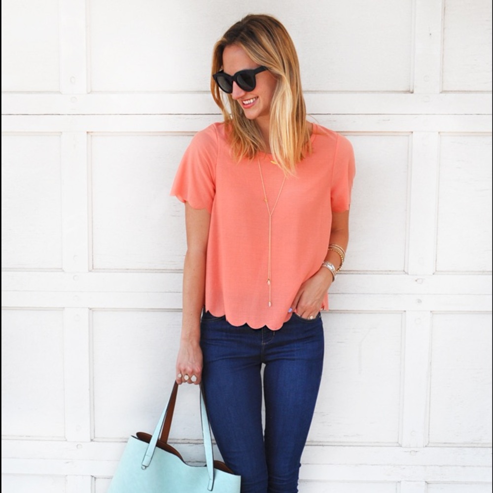 lush - florescent pink scalloped crop top